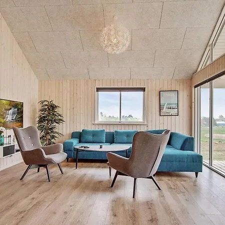 Sleeps 18 Pool Wifi Skåstrup